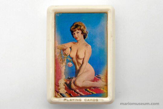 Nude lenticular playing cards